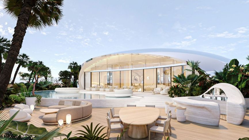 Three Bedroom Beach Crown Villa 