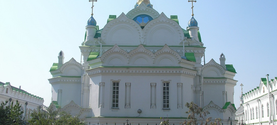 Город Феодосия вид на храм
