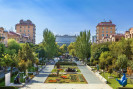Город Ереван вид на парк и здания города