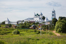Курорт Чемал вид на город вдали и поле