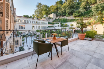 Courtyard Suite with Terrace