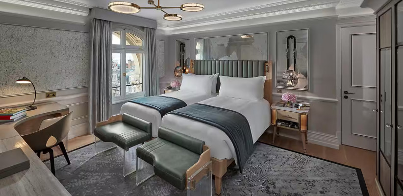 Knightsbridge Family Room