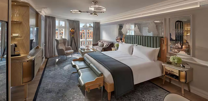 Mandarin Junior Suite