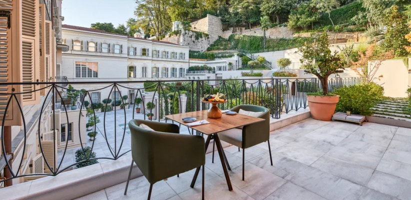 Courtyard Suite with Terrace