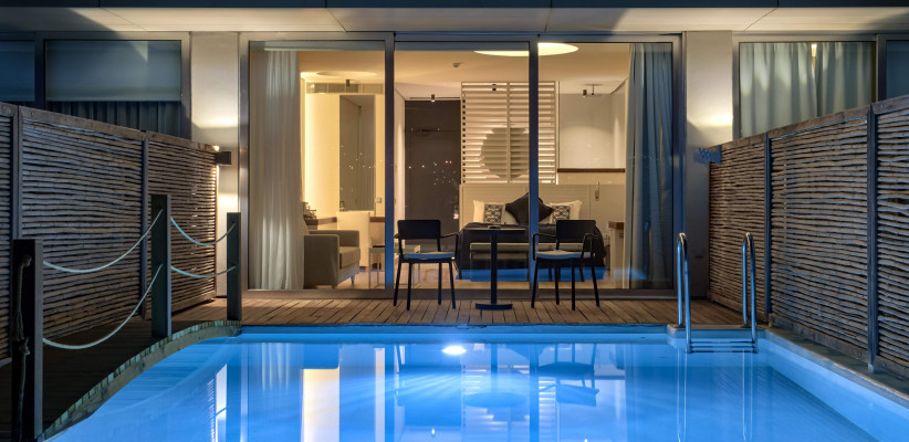 Luxury Room With Pool