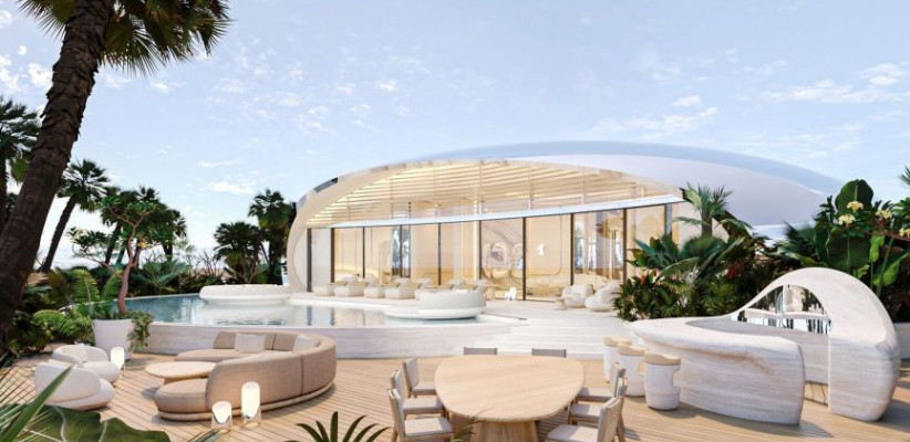 Three Bedroom Beach Crown Villa 