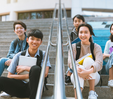 Летний лагерь для подростков в Сеуле: Мёнджи (изучение корейского/ английского языков)