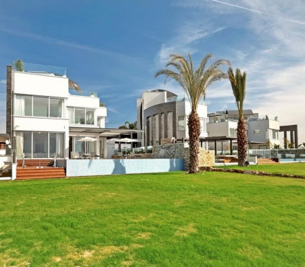 Elegance Beachfront Elite Villa