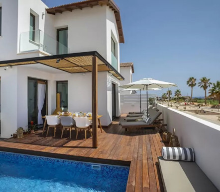 Louis Chris Le Mare Villa