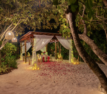 Свадебная церемония в отеле Kuredhivaru Resort &amp; Spa